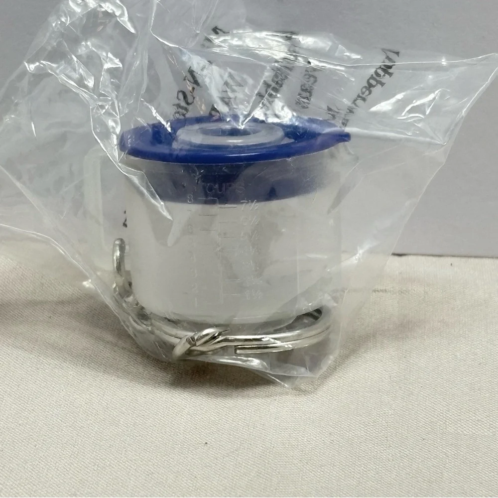 Tupperware Mix-N-Stor Keychain with Blue Lid
